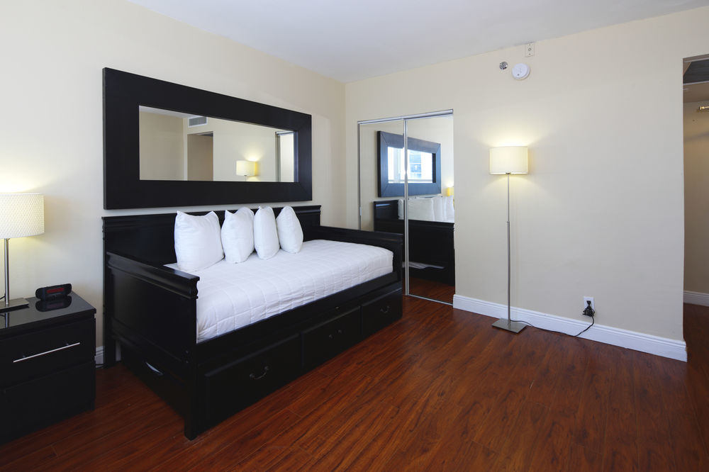 Castle Beach By New Point Miami Hotel Miami Beach Esterno foto